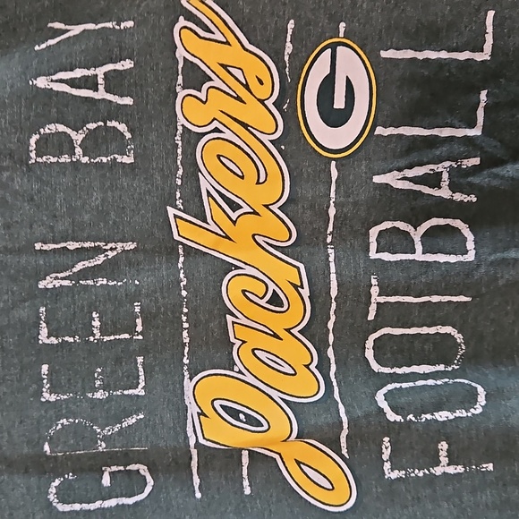 ❄️ SALE! NFL Women's Green Bay Packers Team Shirt - Picture 3 of 4